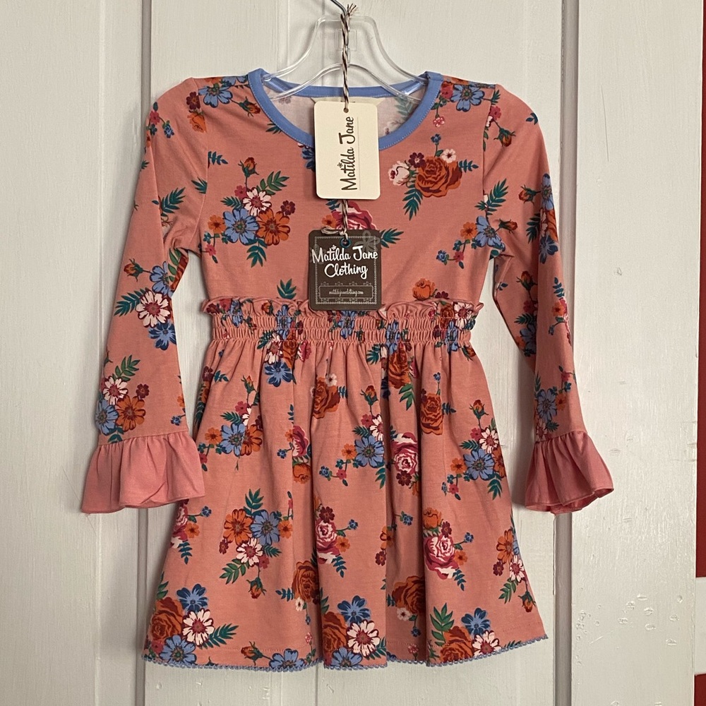Girls dress